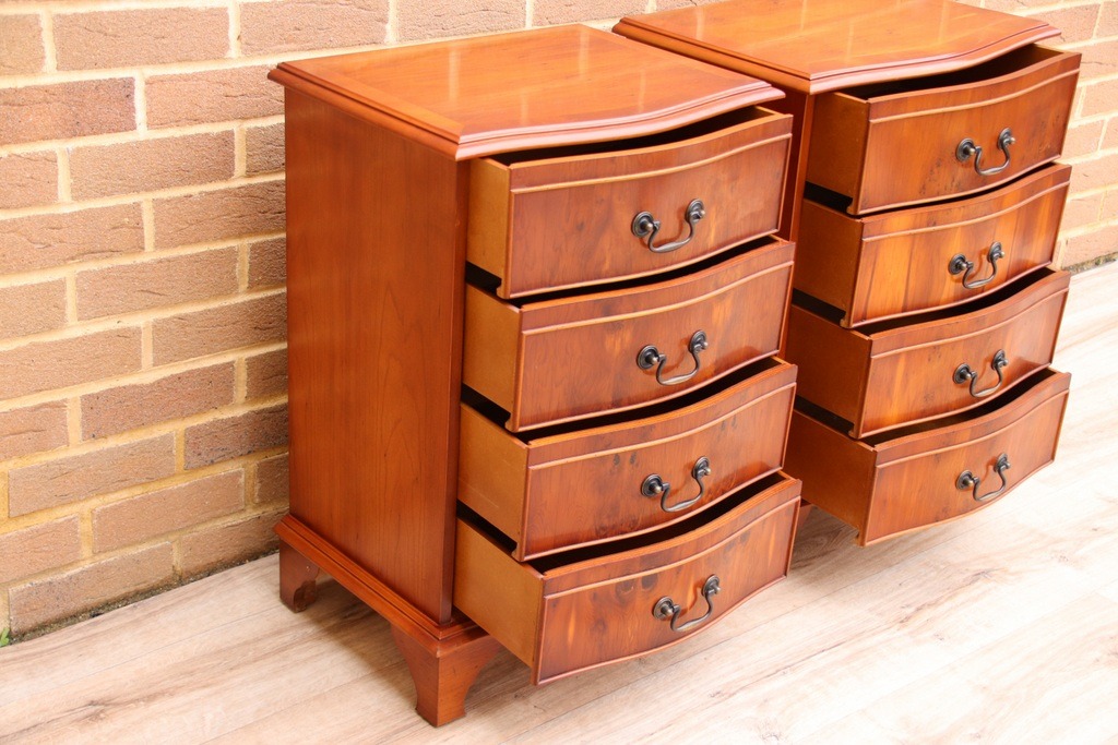 Pair of Burr Wood Bedside Tables - Image 5