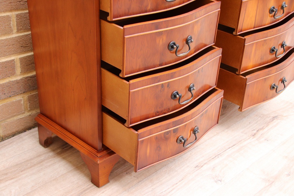 Pair of Burr Wood Bedside Tables - Image 6