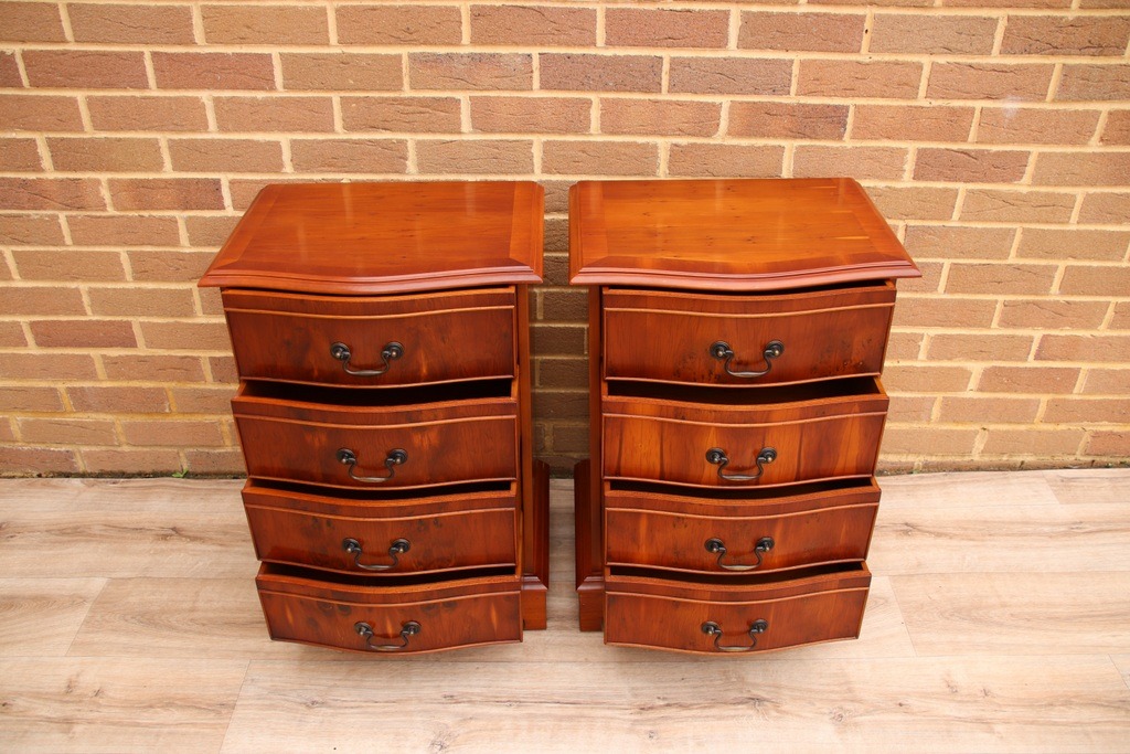 Pair of Burr Wood Bedside Tables - Image 7