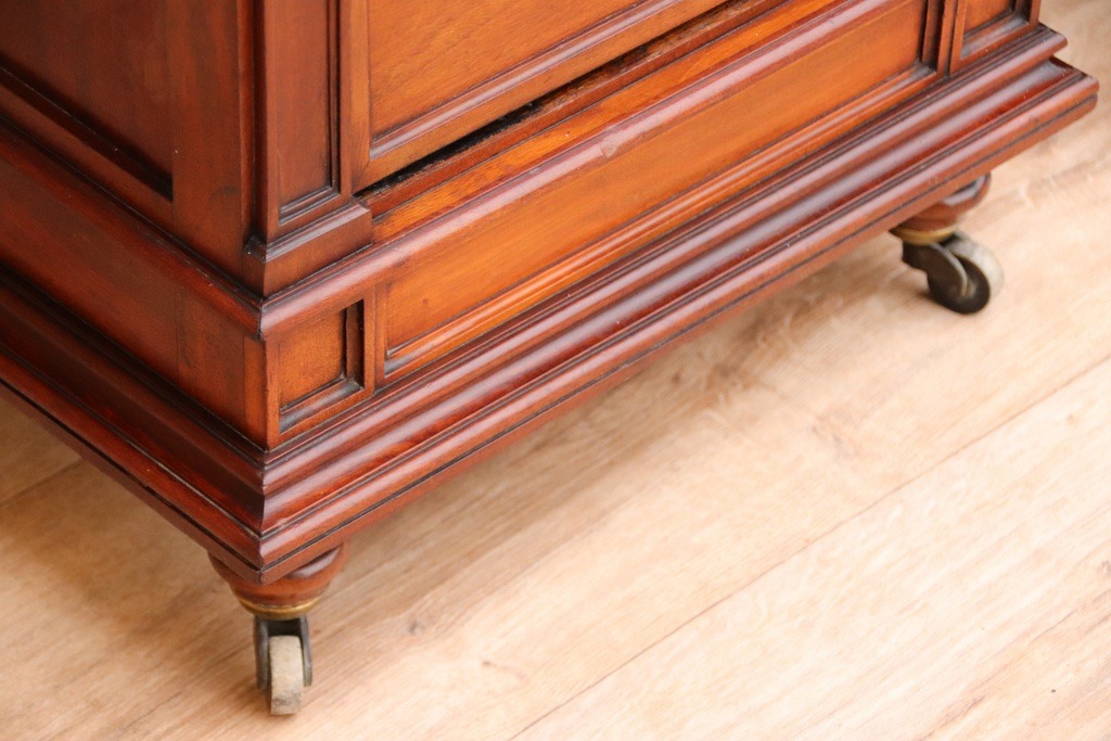 Pair of Victorian Bedside Tables - Image 9