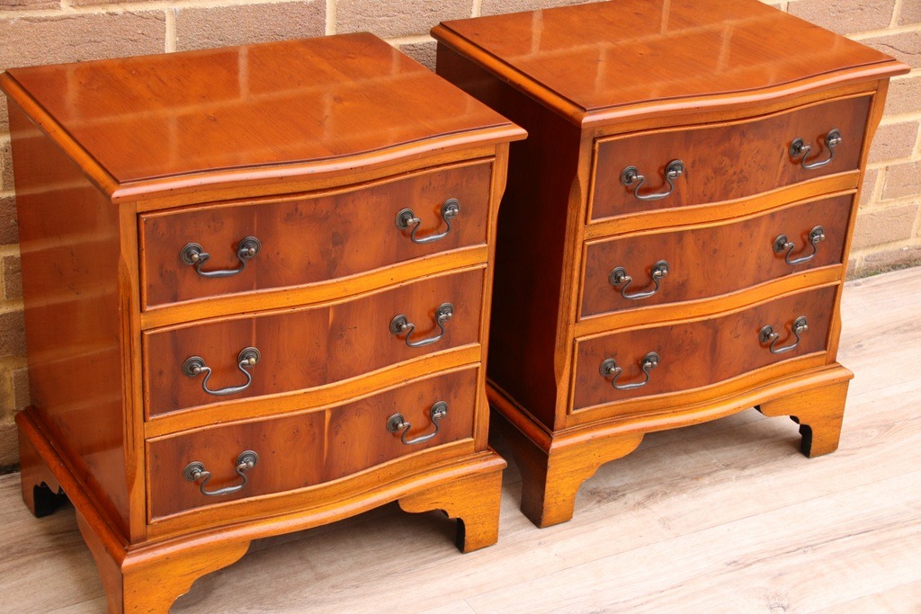 Pair of Burr Bedside Tables - Image 2