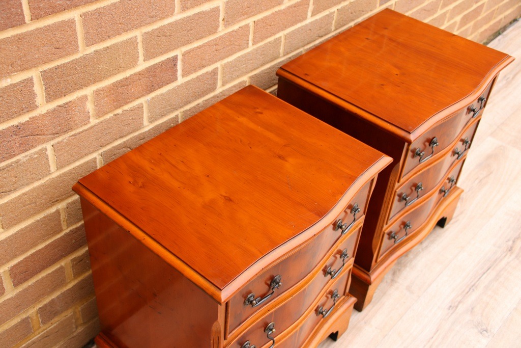 Pair of Burr Bedside Tables - Image 4