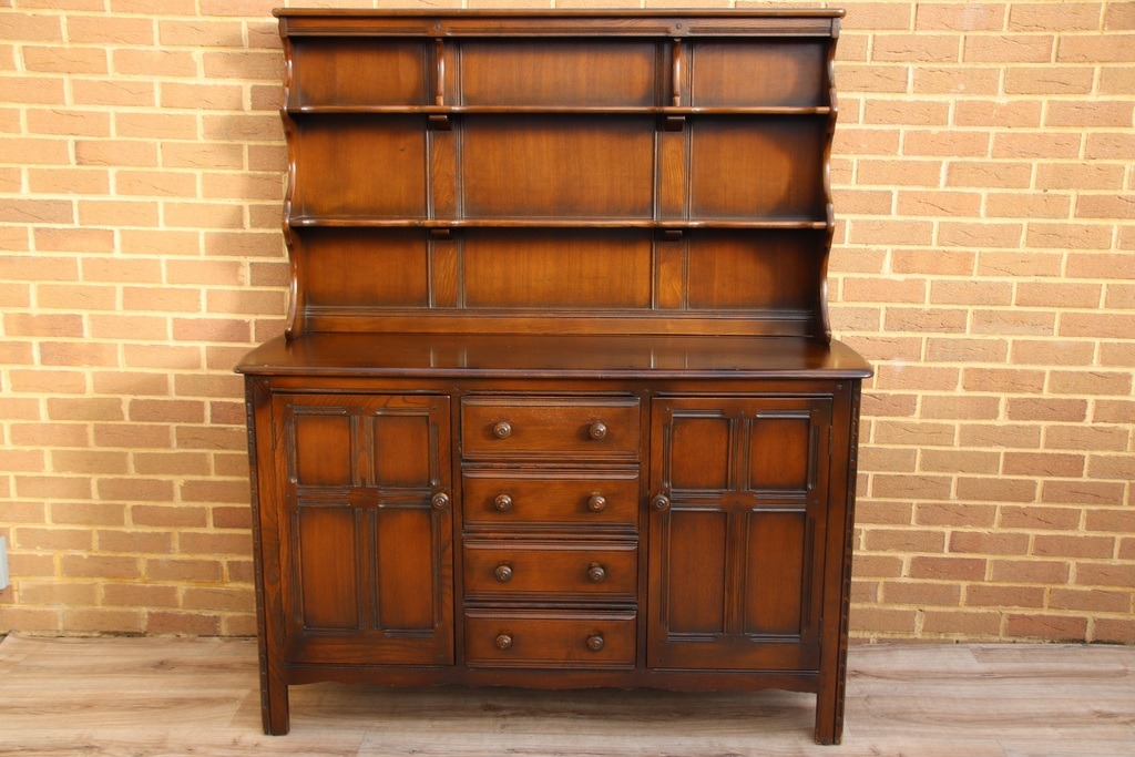 Ercol Welsh Dresser - Image 1