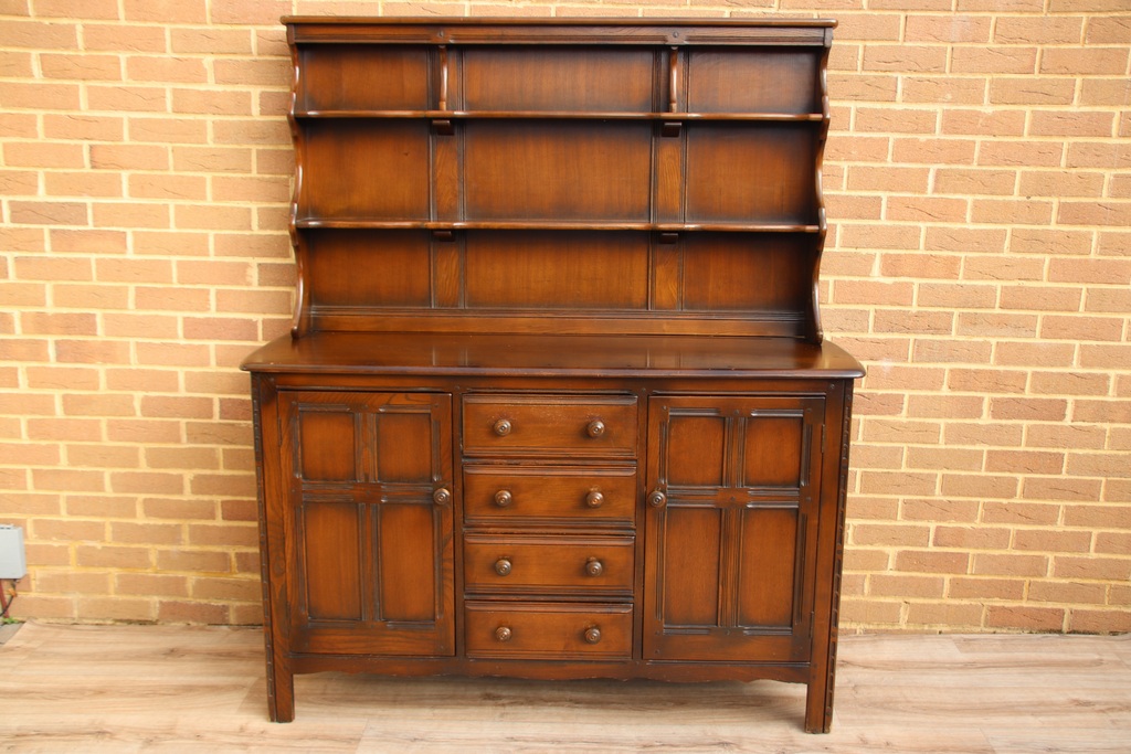 Ercol Welsh Dresser - Image 2