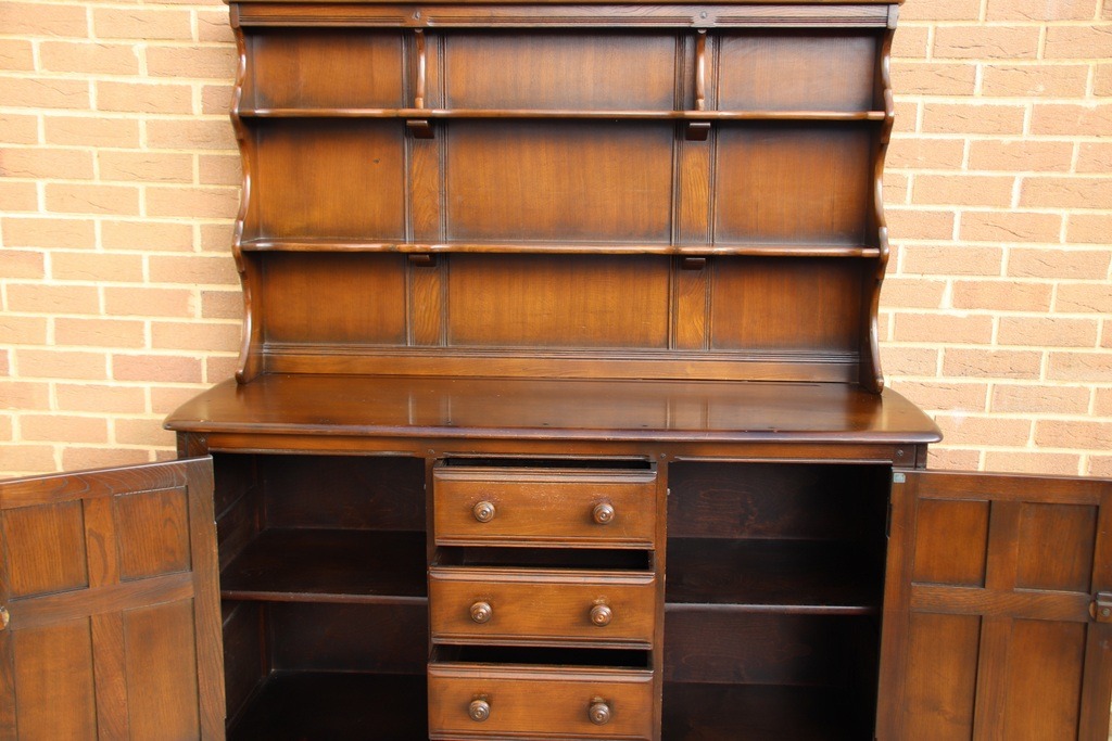 Ercol Welsh Dresser - Image 7