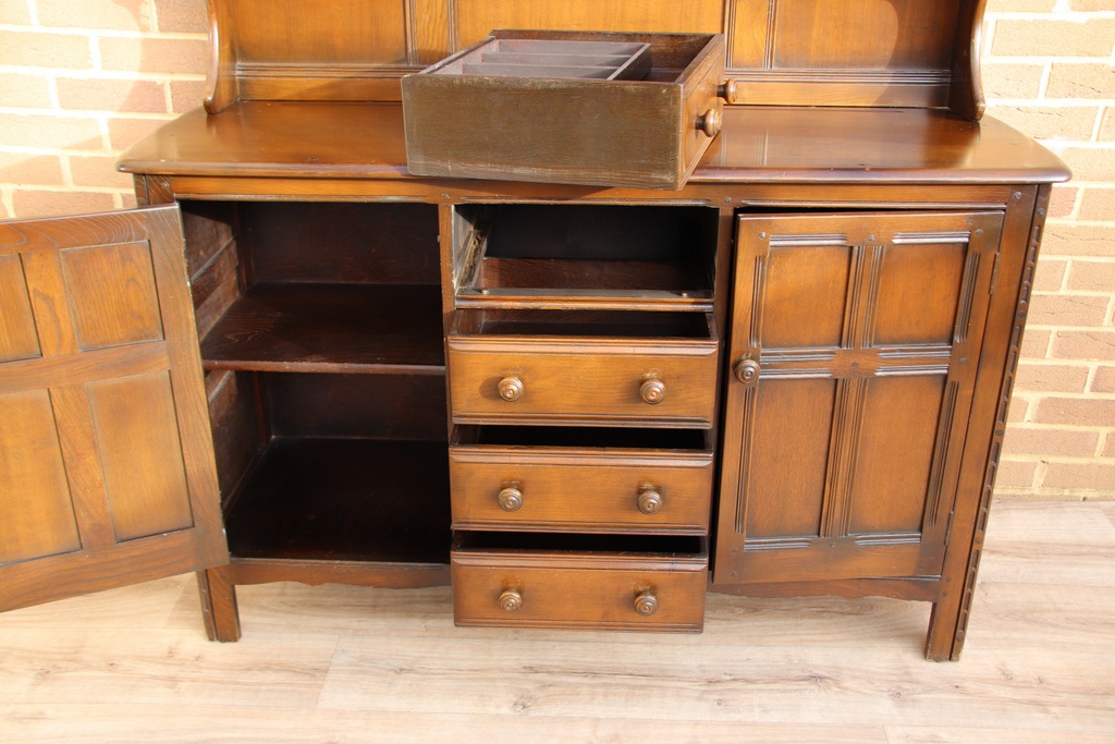 Ercol Welsh Dresser - Image 10