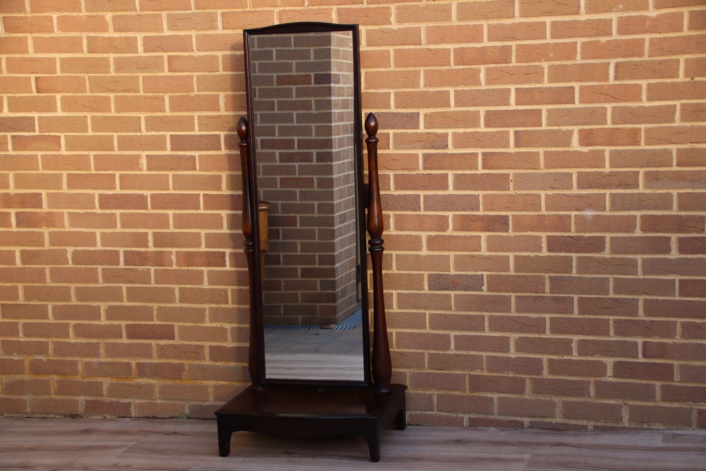 Stag Freestanding Mirror - Image 3