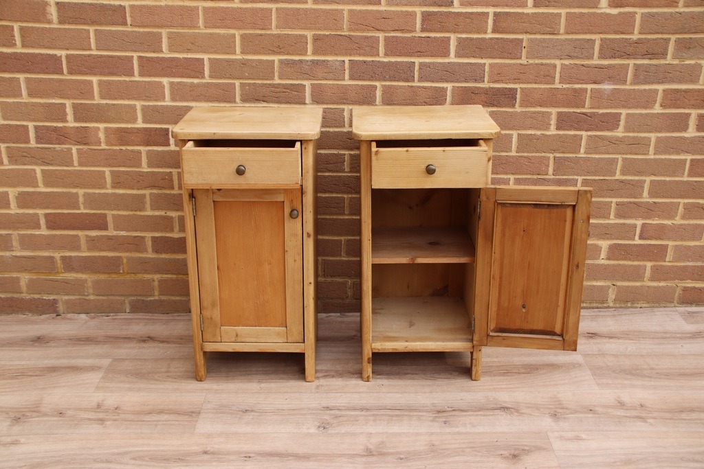 Pair of Antique Bedside Cabinets - Image 6