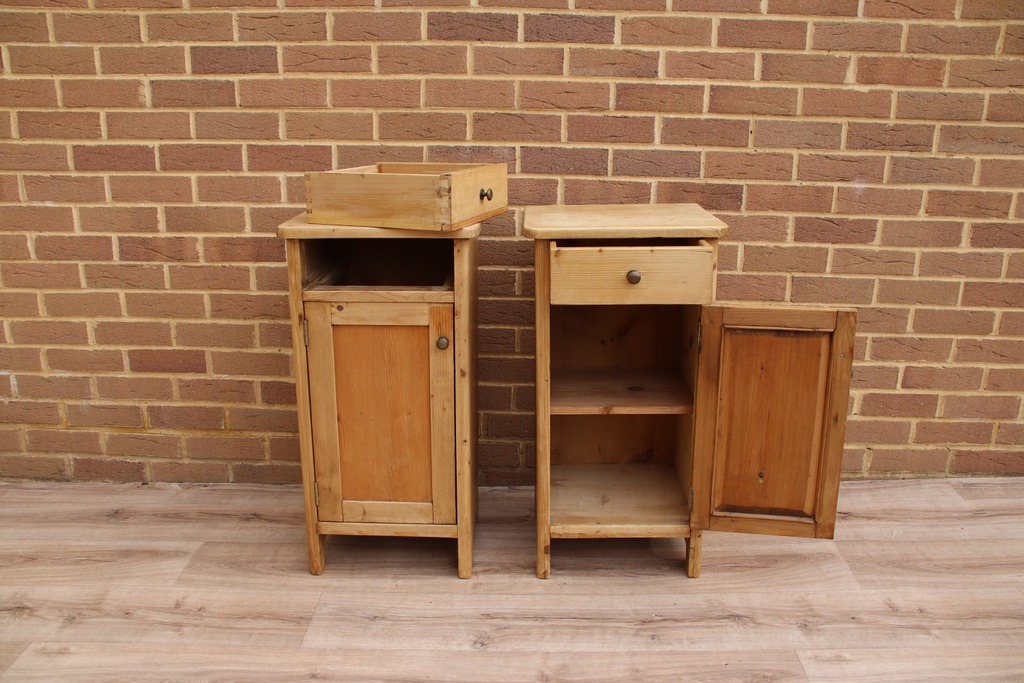 Pair of Antique Bedside Cabinets - Image 7