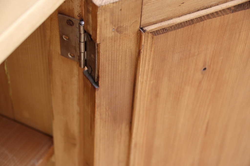 Pair of Antique Bedside Cabinets - Image 10
