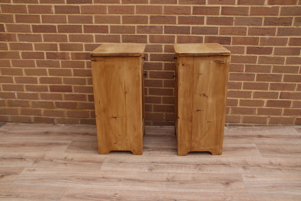 Pair of Antique Bedside Cabinets - Image 11