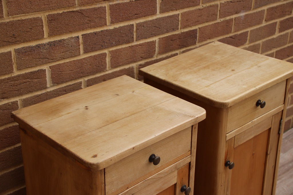 Pair of Antique Bedside Cabinets - Image 14