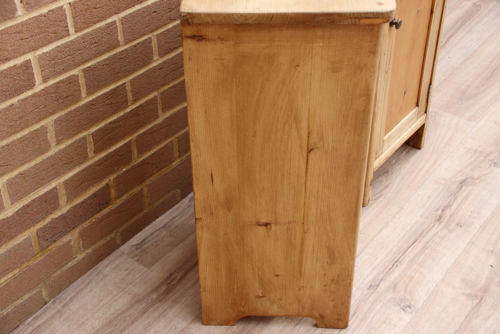Pair of Antique Bedside Cabinets - Image 17