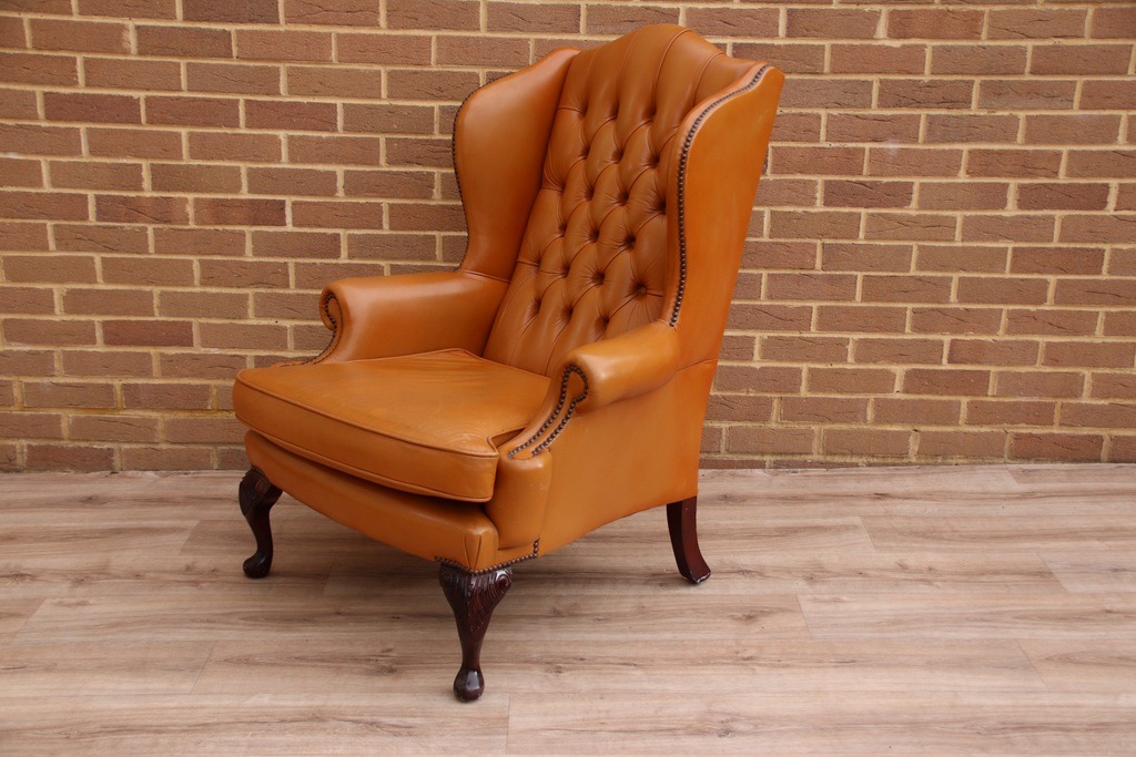 Chesterfield Vintage Wingback Armchair - Image 3