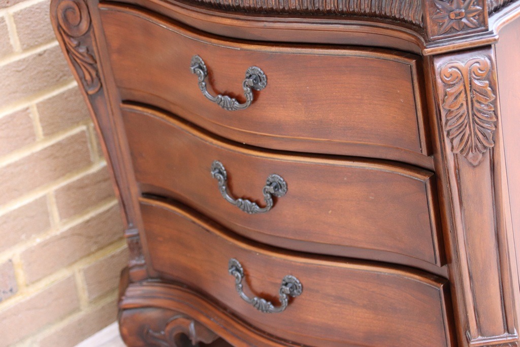 Pair of Elegant Bedside Chests with Marble - Image 25