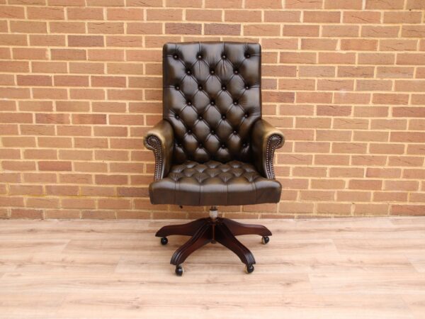 Chesterfield Directors Wade Chair
