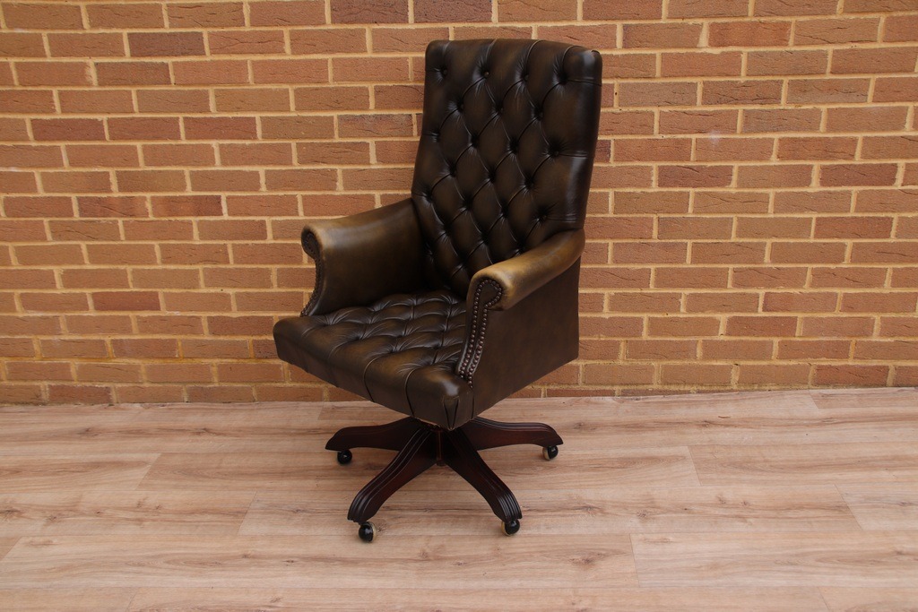 Chesterfield Directors Wade Chair - Image 3
