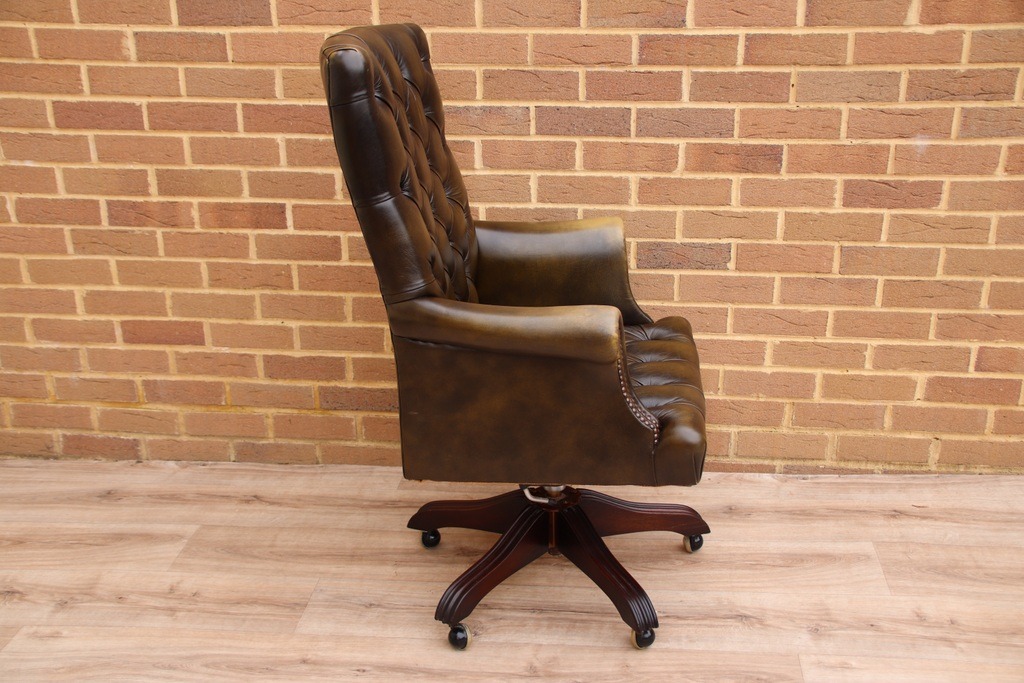 Chesterfield Directors Wade Chair - Image 6