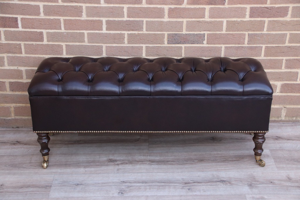 Chesterfield Bench - Image 2