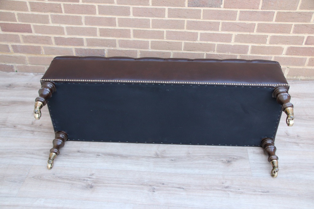 Chesterfield Bench - Image 9