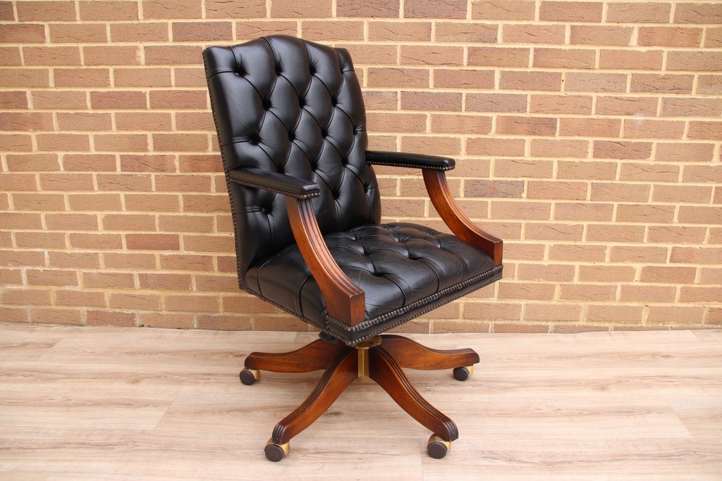Gainsborough Chesterfield Chair - Image 6
