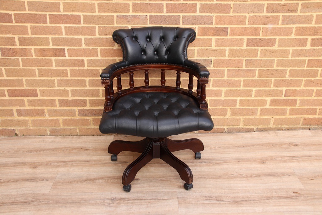 Chesterfield Captains Chair - Image 2