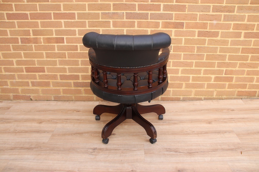 Chesterfield Captains Chair - Image 3