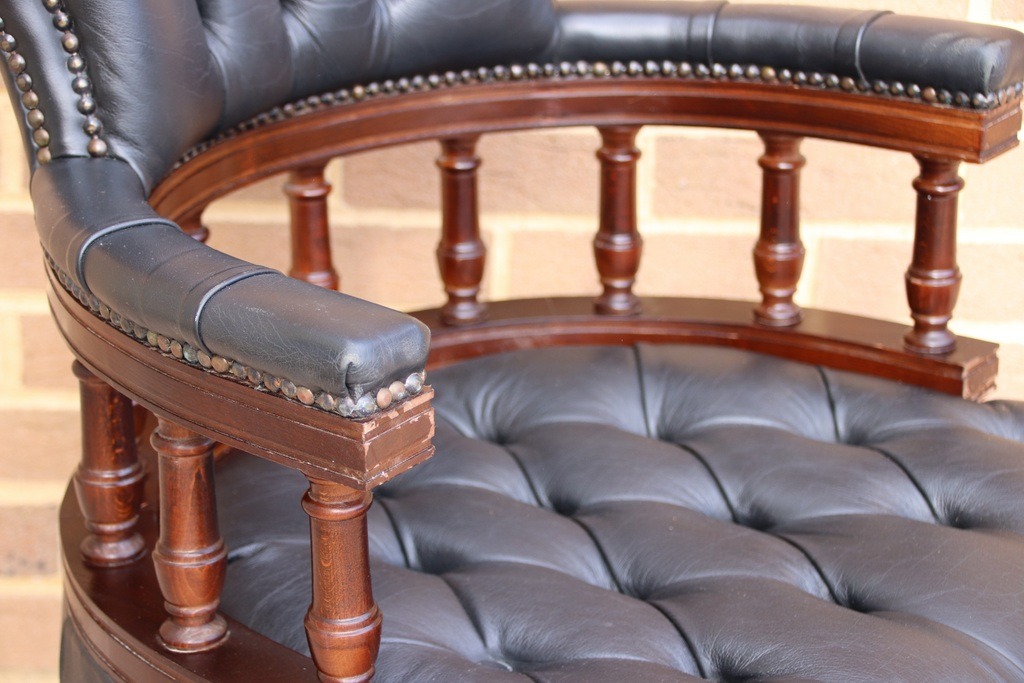 Chesterfield Captains Chair - Image 8