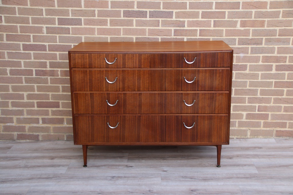 Meredew Chest of Drawers - Image 2
