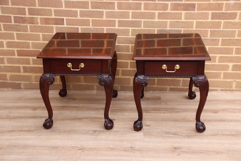 Pair of Thomasville Bedside Tables - Image 2