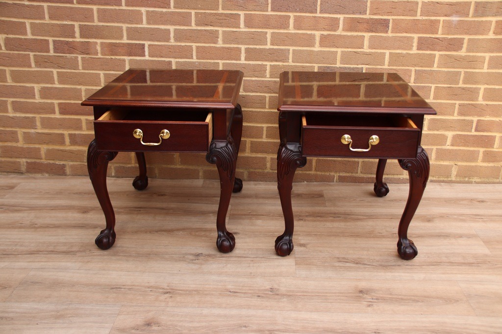 Pair of Thomasville Bedside Tables - Image 7