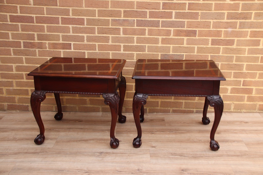 Pair of Thomasville Bedside Tables - Image 10