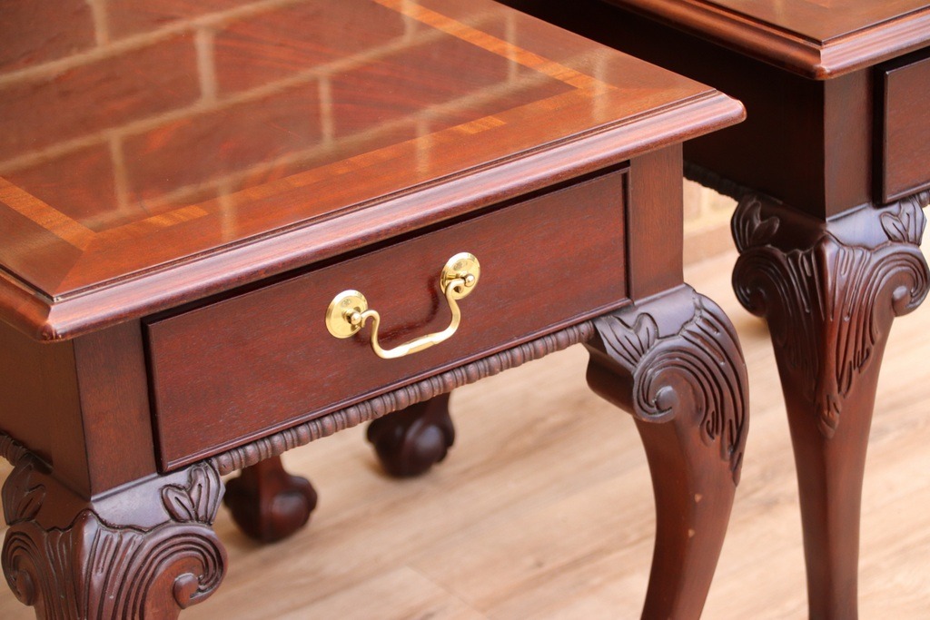 Pair of Thomasville Bedside Tables - Image 14