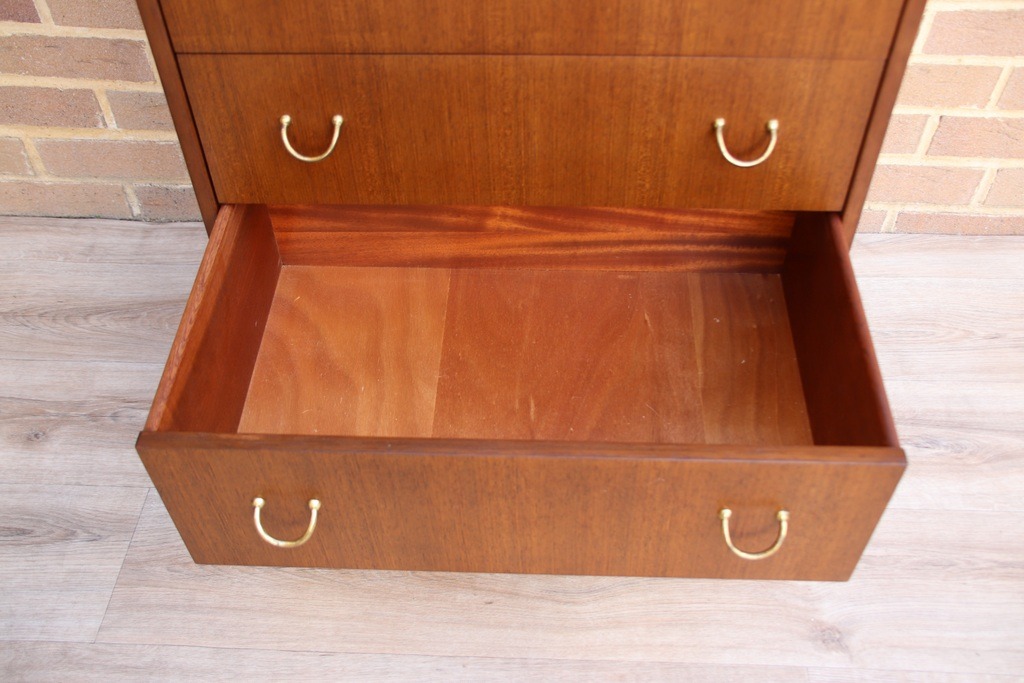 G Plan E-Gomme Chest of Drawers - Image 4
