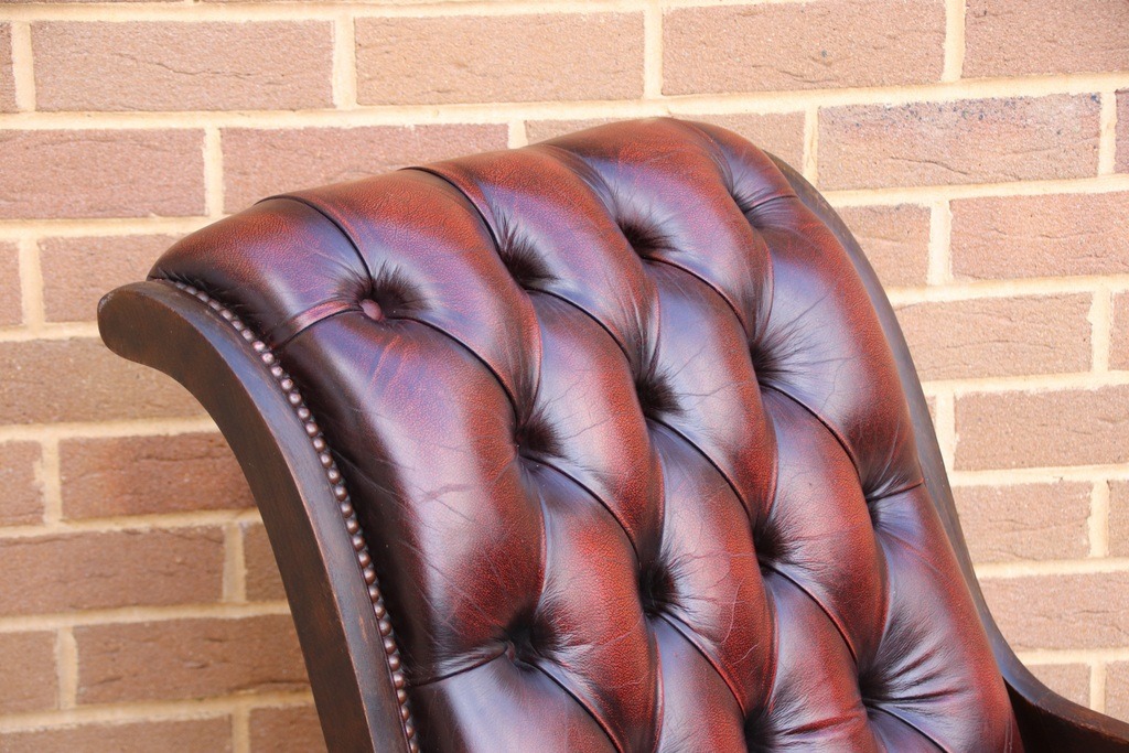 Chesterfield Vintage Rocking Chair - Image 8