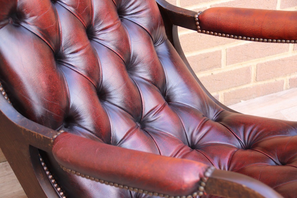 Chesterfield Vintage Rocking Chair - Image 10