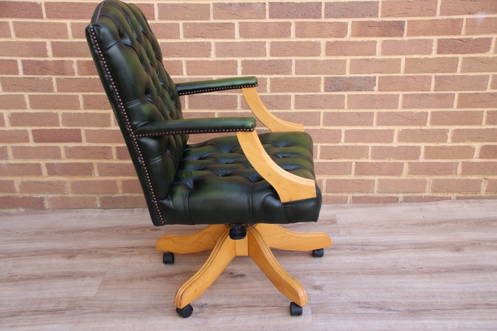Gainsborough Chesterfield Chair - Image 5