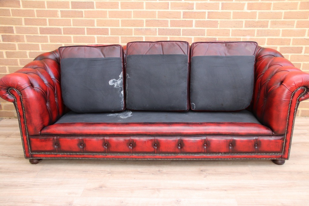 Chesterfield Vintage Sofa - Image 13