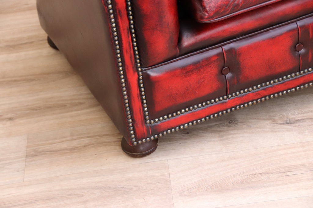 Chesterfield Vintage Sofa - Image 18