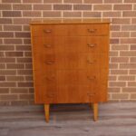 Mid-Century Oak Chest of Drawers