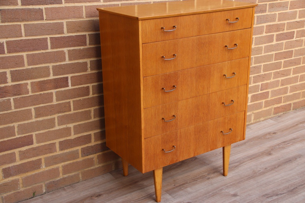 Mid-Century Oak Chest of Drawers - Image 4