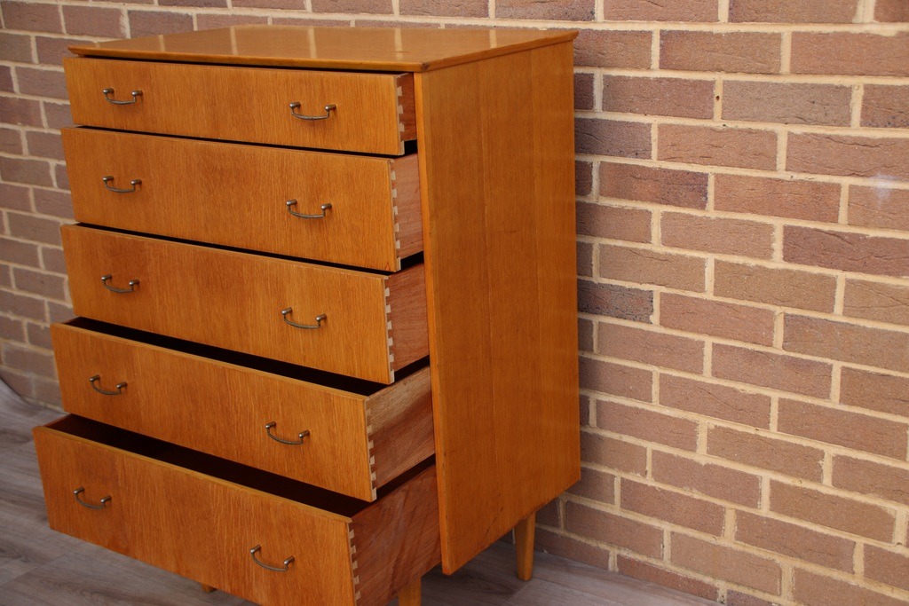 Mid-Century Oak Chest of Drawers - Image 8