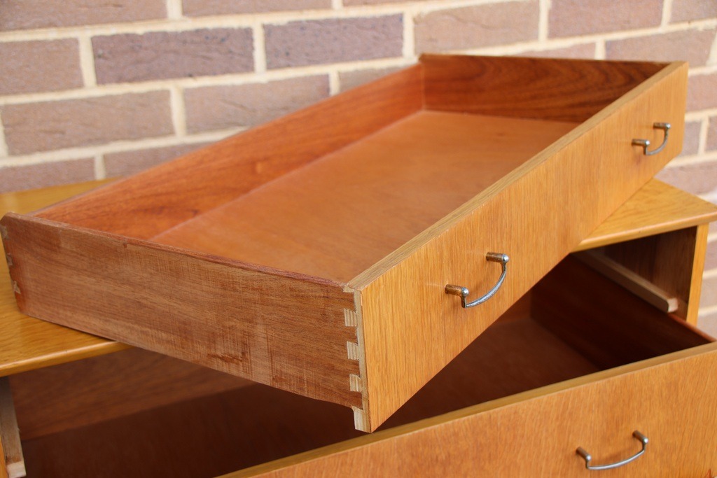 Mid-Century Oak Chest of Drawers - Image 14