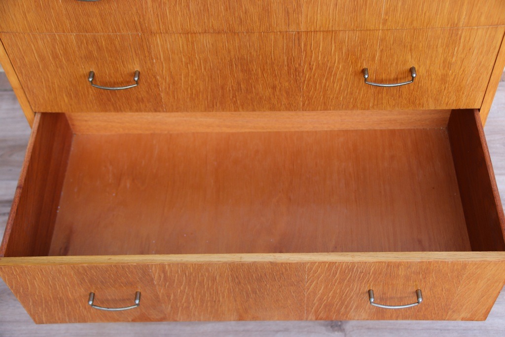 Mid-Century Oak Chest of Drawers - Image 15