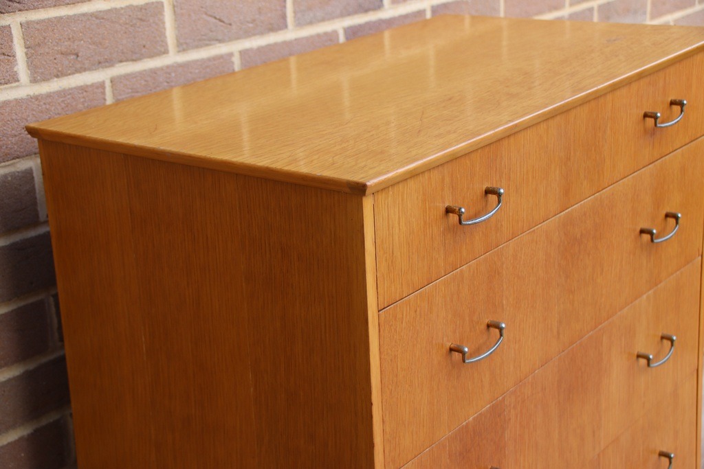 Mid-Century Oak Chest of Drawers - Image 16