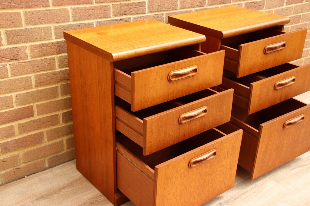 Meredew Bedside Tables - Image 4