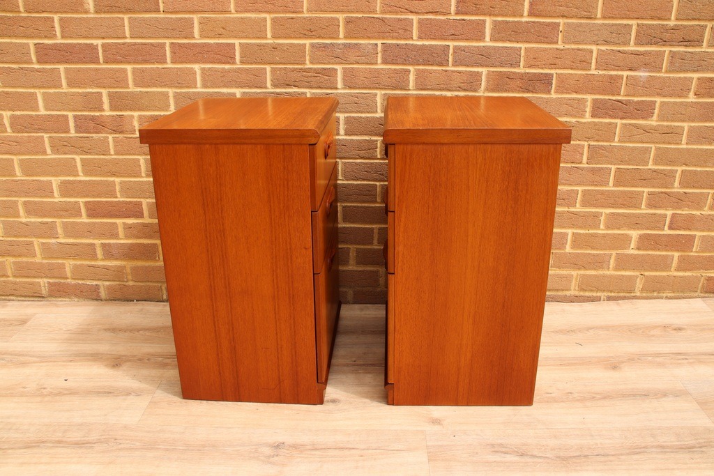 Meredew Bedside Tables - Image 18