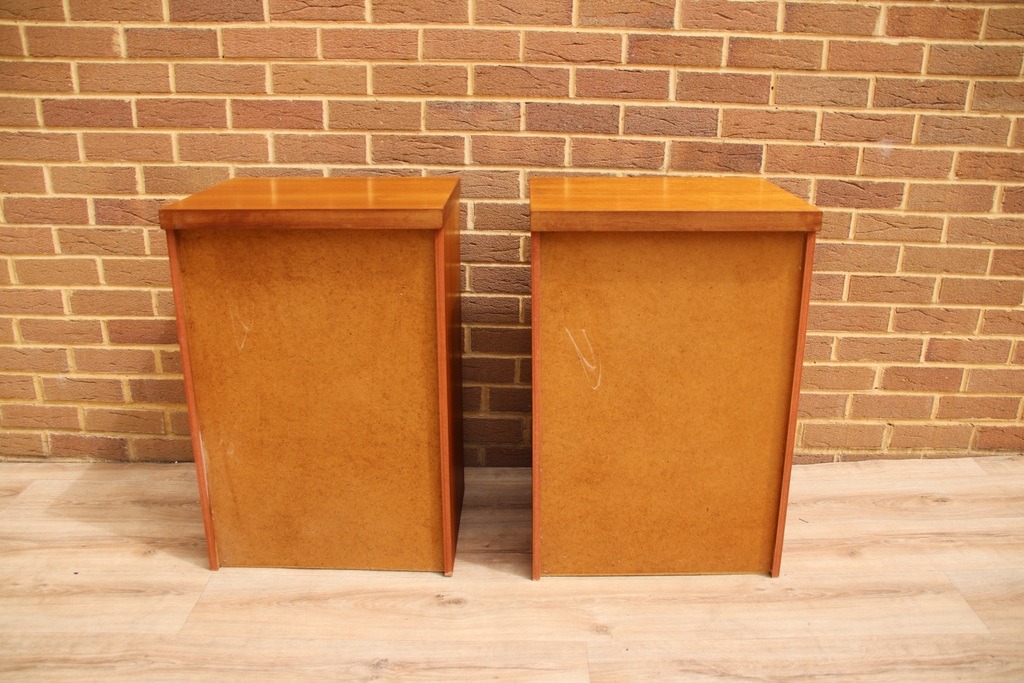 Meredew Bedside Tables - Image 19