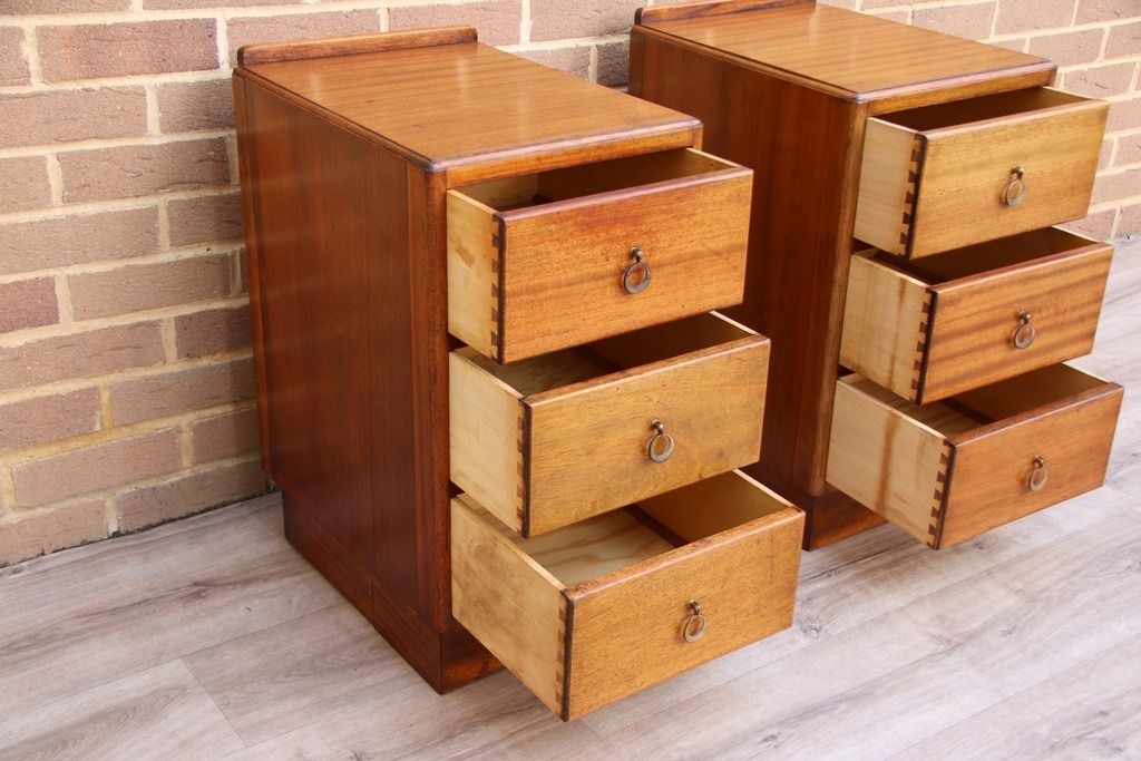 Pair of Mid-Century Oak Bedside Tables - Image 7