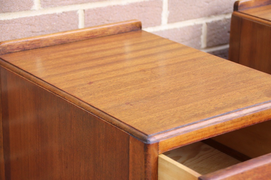 Pair of Mid-Century Oak Bedside Tables - Image 13